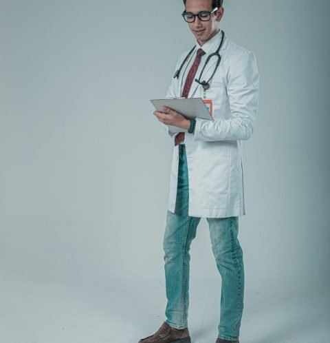 muhammad-hicham--3HE32KRqJs-unsplash